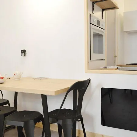 Cosy A 2 Min De La Et Des Commerces - Vieil - Fr-1-252-143 *
